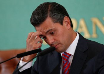 Denuncian ante FGR a EPN por presuntas operaciones irregulares